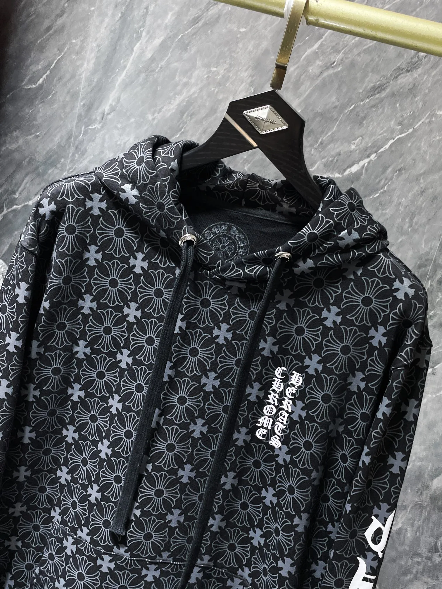 P260 Chrome Hearts High-weight, environmentally friendly and high-quality top-quality fabric Chrome dark pattern classic horseshoe zipper hoodie Imported environmentally friendly glue printing and dyeing Counter synchronization 1:1 replica version Recommended color: black white Size: S, M, L, XL